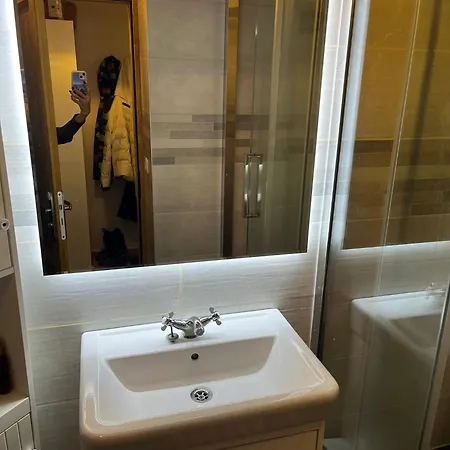 4 Personnes Dans Le Mythique Paquebot Des Neiges A Apartament *