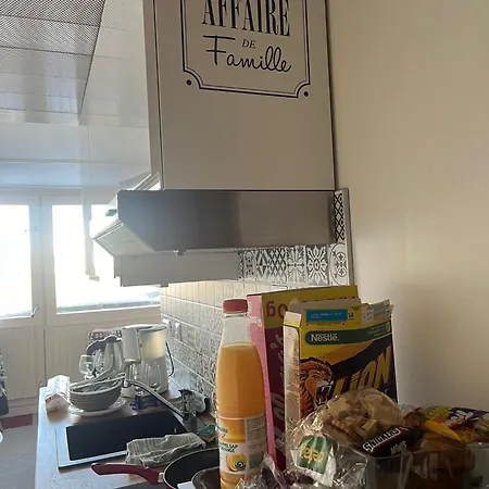 4 Personnes Dans Le Mythique Paquebot Des Neiges A