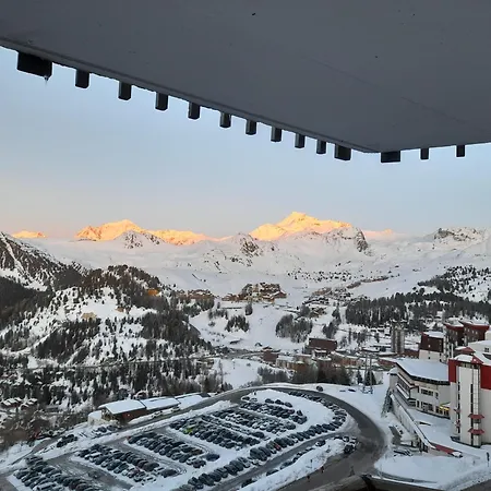 Apartment 4 Personnes Dans Le Mythique Paquebot Des Neiges A La Plagne