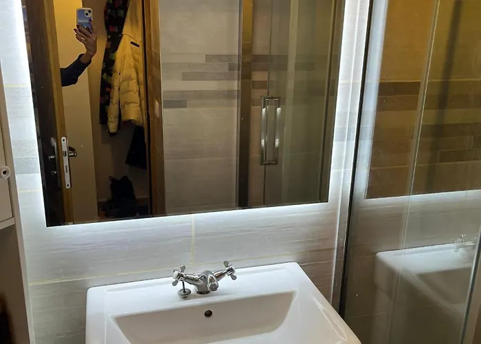 4 Personnes Dans Le Mythique Paquebot Des Neiges A דירה *